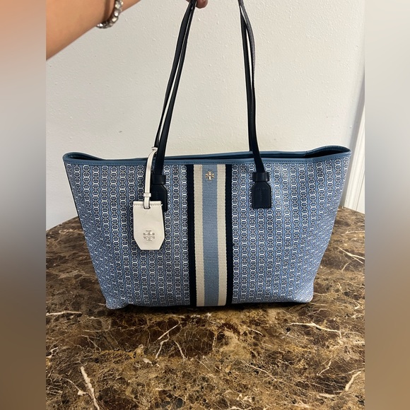 Tory Burch Handbags - Tory Burch Gemini Link Blue Canvas Stripe Tote Bag